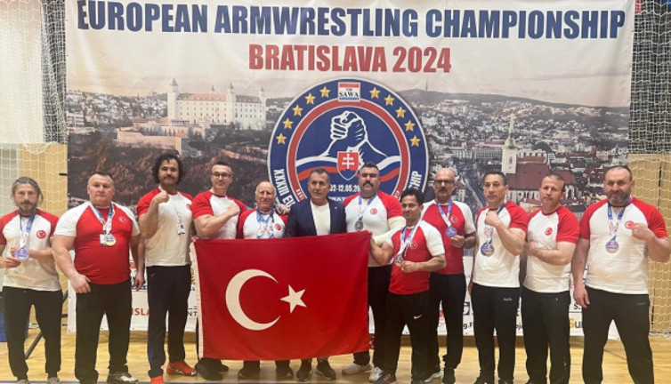 Milli sporcular 74 madalya kazandı