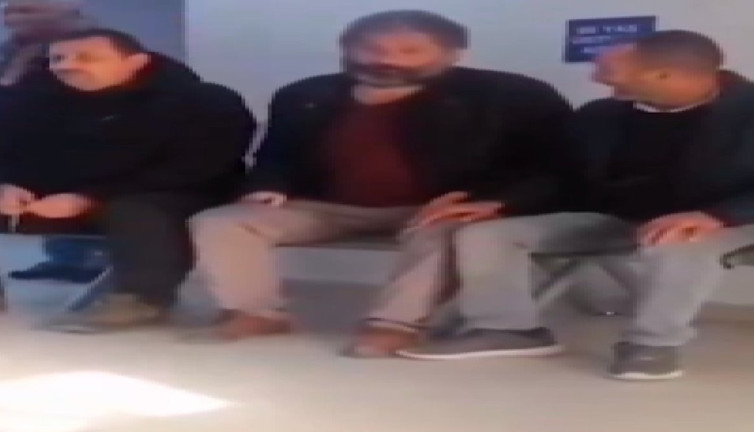 Ruh ve Sinir Hastalıkları Hastanesi'nde müzik performansı