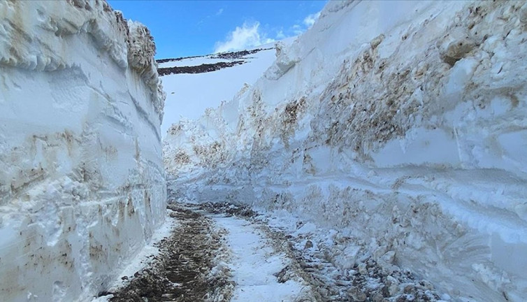 Karlar eridi Meteoroloji’den 2 için kritik uyarı geldi