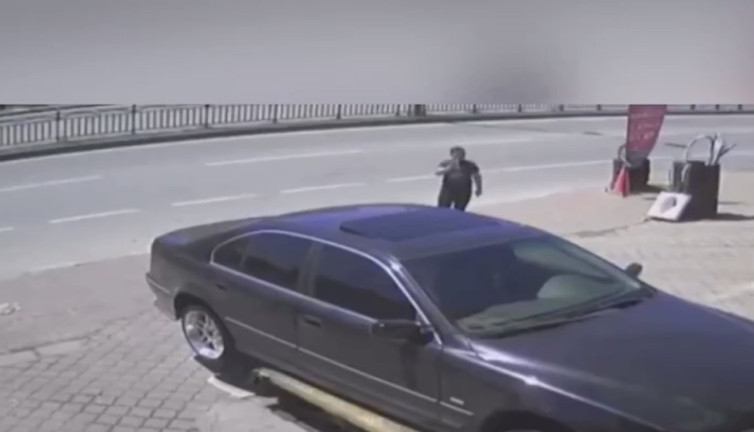 Nazar duası okudu arabası yoldan çıktı