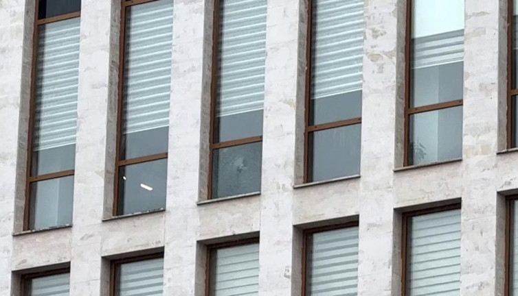 Arnavutköy Kaymakamlığı’na kurşunlu saldırı