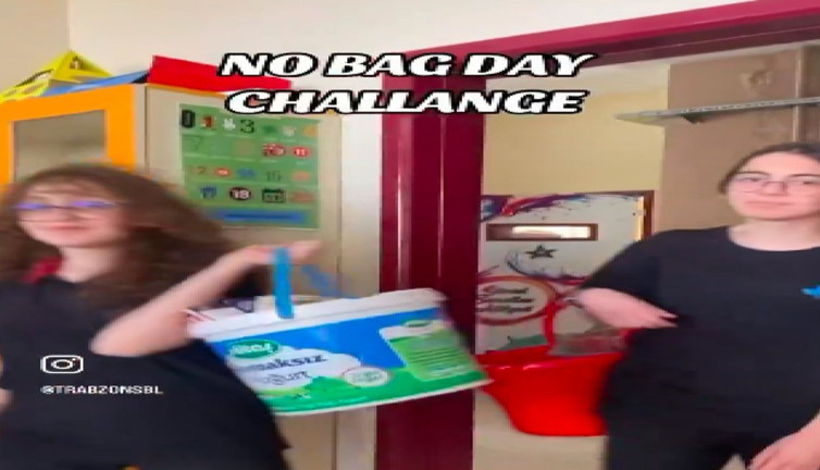 Trabzon’da öğrenciler 'çanta yok günü' düzenledi