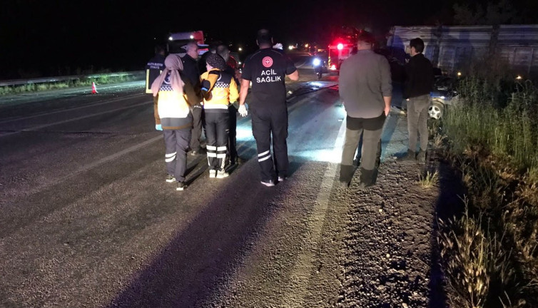 Adıyaman'da otomobil ile tır çarpıştı: 1 ölü