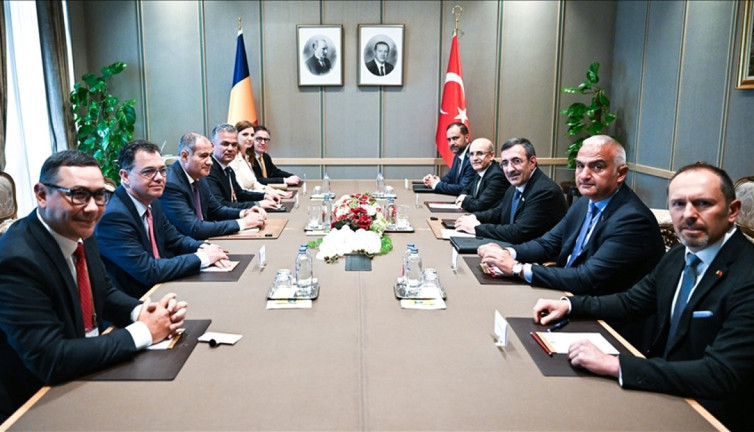 Yılmaz Romanya Başbakan Yardımcısı Neacşu ile görüştü