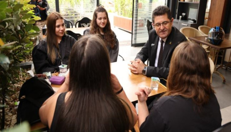 CHP'li belediyenin kafesi enflasyona meydan okuyor