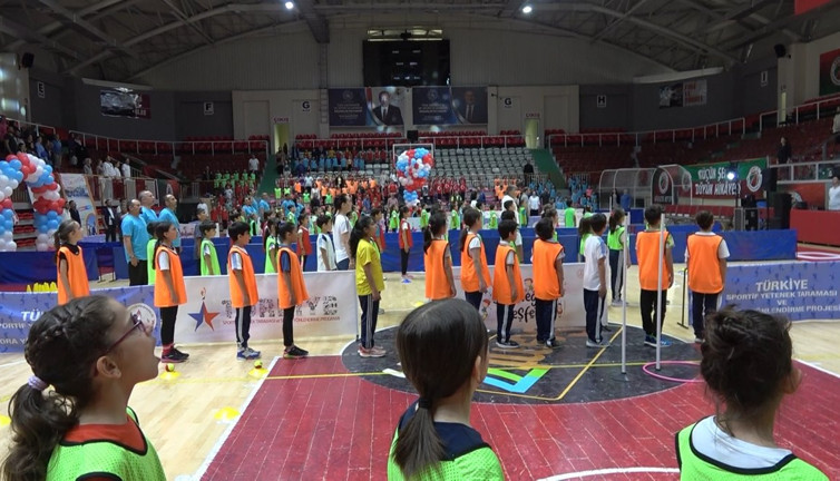 Yalova Çocuk Oyunları Şenliği finalleri yapıldı