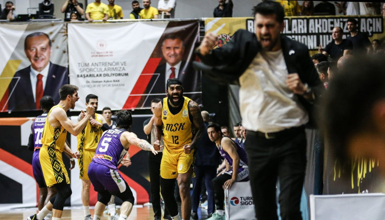 Mersin Süper Lig'e yükseldi