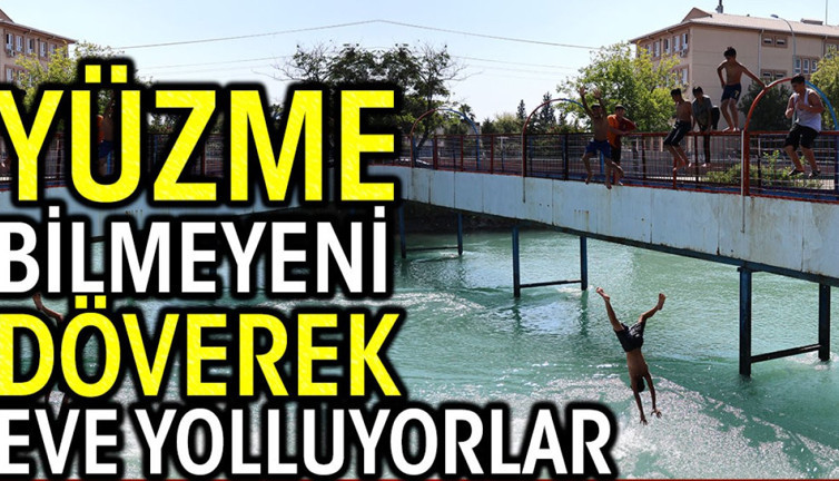 Yüzme bilmeyenleri döverek eve yolluyorlar