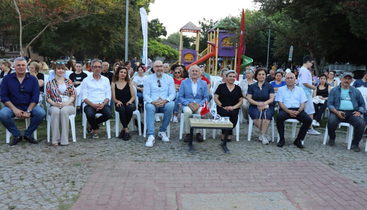 Nazım Hikmet şiirleriyle anıldı
