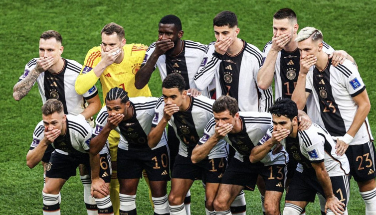 Alman milli takımına ırkçılık bombası düştü