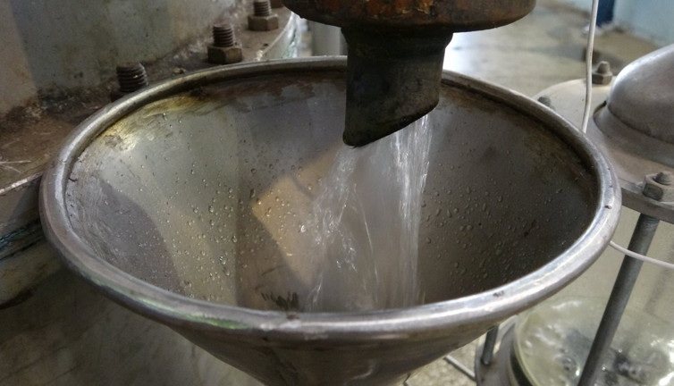 4 tondan 1 litre çıkıyor 421 bin TL'ye satılıyor. Dünyanın ihtiyacını o ilimiz karşılıyor