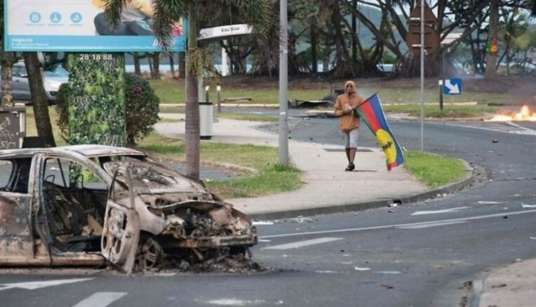 Fransız kolonisinde ölenlerin sayısı 8’e yükseldi