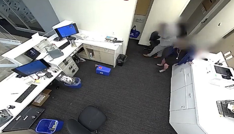 Keskin nişancı bankadaki saldırganı öyle bir yerden hedef aldı ki