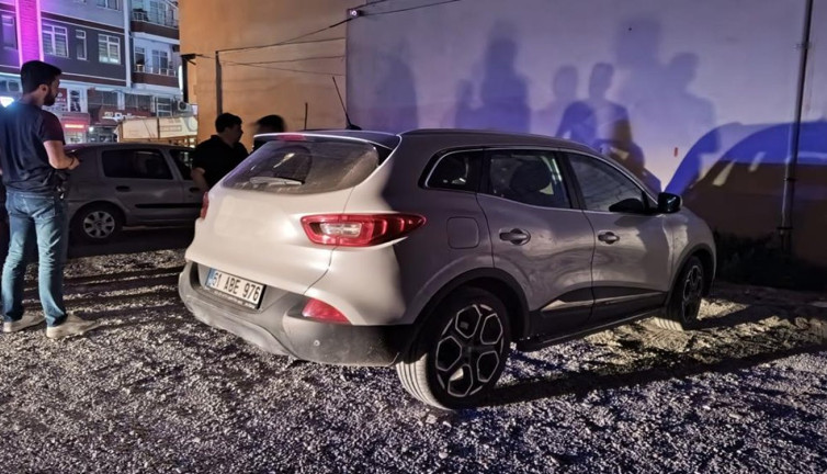 Park ettiği aracını bulamayın kadın, polisi arayıp yardım istedi