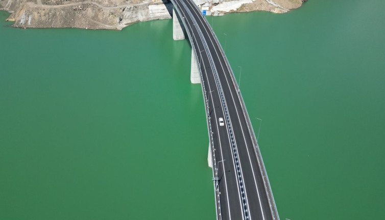 Yusufeli Merkez Viyadüğü hizmete açıldı! 15,5 kilometre kısaldı