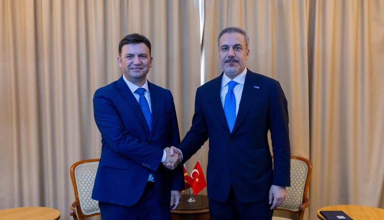 Bakanı Fidan Kuzey Makedonyalı mevkidaşı ile görüştü