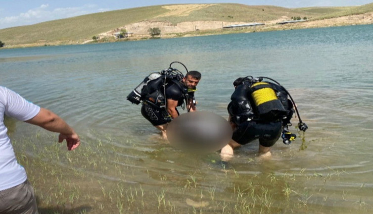 Kayıp genç gölette ölü bulundu