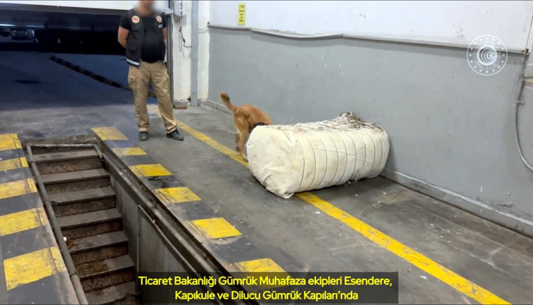 Uyuşturucu kaçakçılarına Gümük Muhafaza darbesi