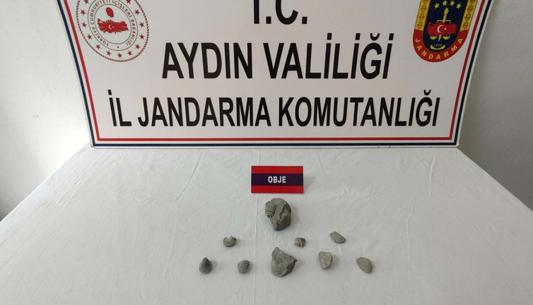 Aydın'da 400 bin yıllık fosilleri satmaya çalışan şüpheliye gözaltı