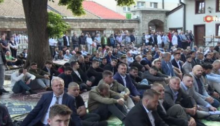 Bosna Hersek’te bayram namazı
