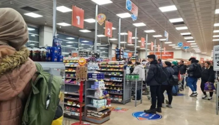 Ünlü market zincirinde 50 yıl sonra gelen değişim kararı