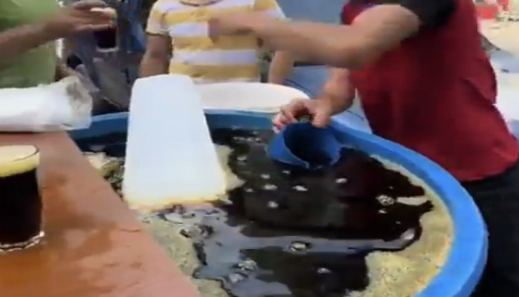 Maraş'taki Mayam şerbeti tezgahı gündem oldu: Burası Hindistan mı?