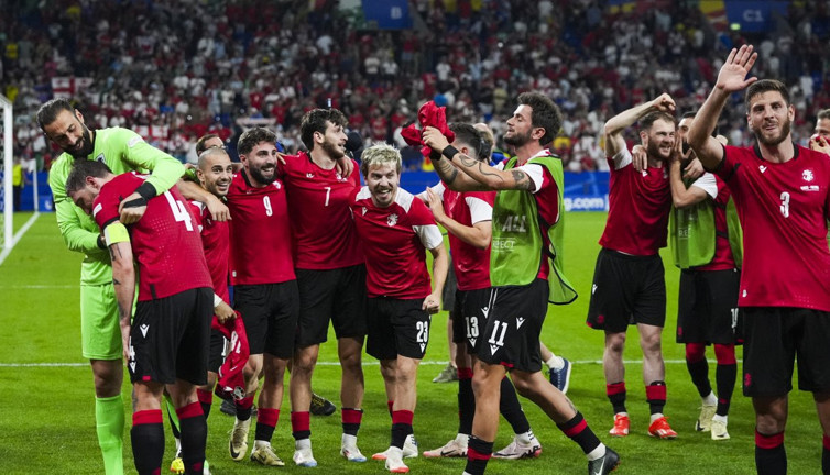 Gürcü milyarder gözünü kararttı. Servet harcayacak