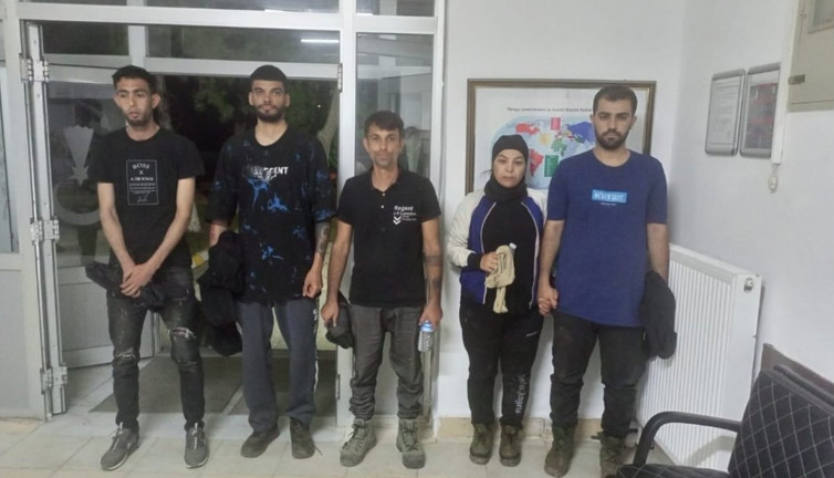 Edirne ve Kırklareli'nde 18 kaçak yakalandı