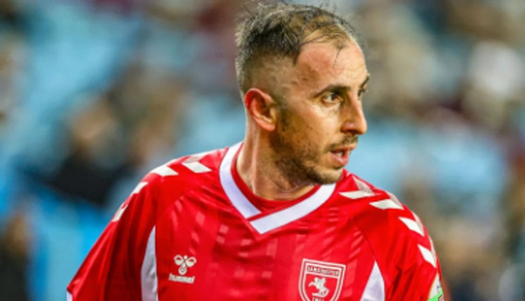 Zeki Yavru imzayı attı