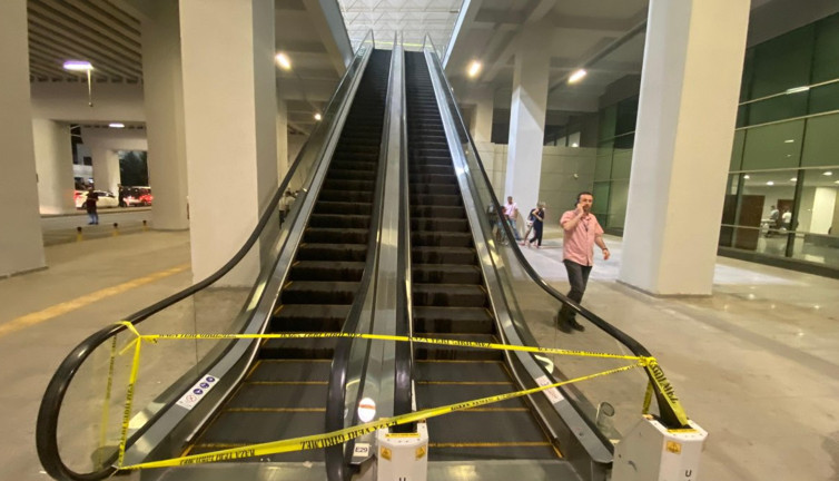 Bir yürüyen merdiven kazası daha: 4 yaralı