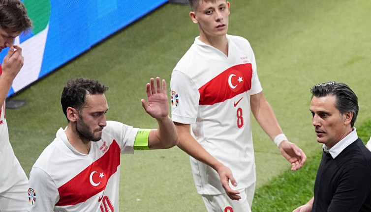 Montella itiraf etti