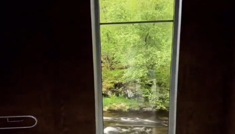 Doğa manzaralı tuvalet görenlerin nefesini kesti