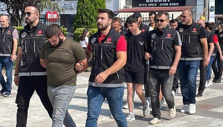 Ankara’da çeşitli suçlardan aranan 830 kişi yakalandı