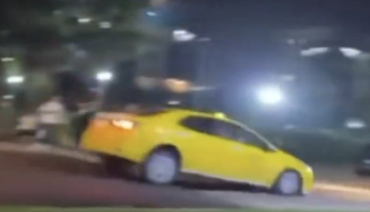 Büyük kasisi fark etmeyen sürücüler adeta uçtu