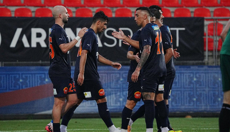 Başakşehir dayanamadı