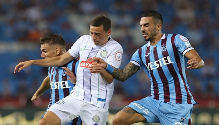 Trabzonspor'da sürpriz ayrılık. Sözleşmesi fesh edildi