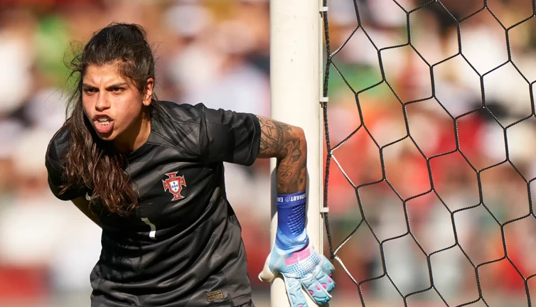 Everton'un kalesi Pereira'ya emanet