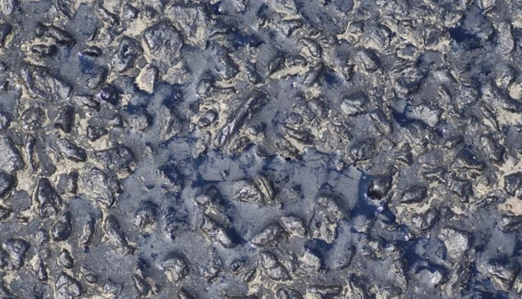 Bodrum'da yüksek sıcaklık asfalt eritti