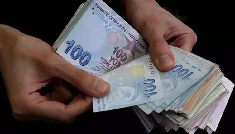 O banka başvuruda bulunan müşterilerine bin TL yatırıyor