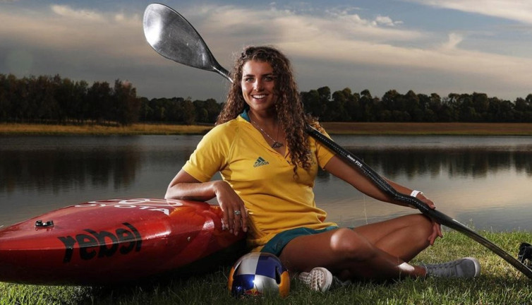 Avustralyalı güzel Jessica Fox Paris'i salladı