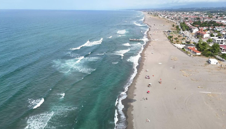 Sakarya'nın 3 ilçesinde denize girmek bugün de yasak