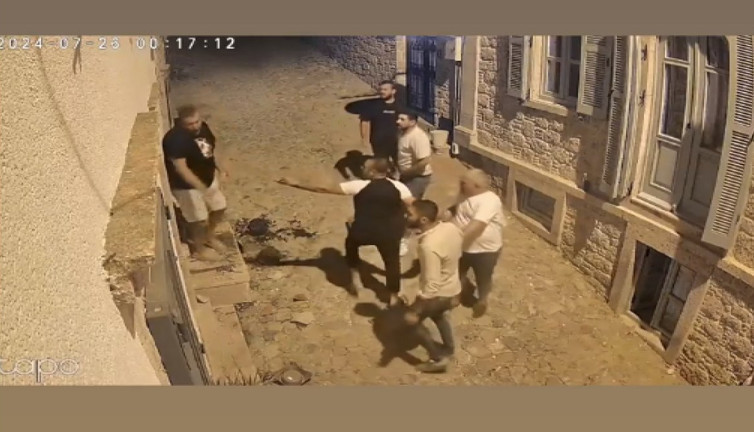 Park tartışması şiddete dönüştü. Evine saldırdılar