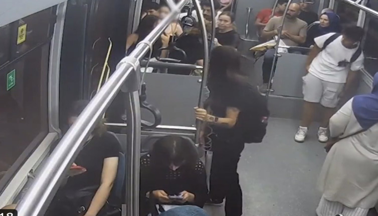 Otobüs şoförünün kahramanlığı: Fenalaşan kadını hastaneye yetiştirdi