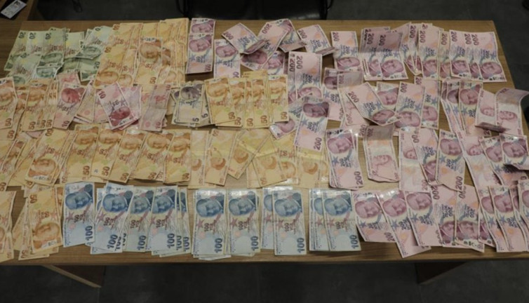 Dilencinin üzerinden çıkan para şaşırttı