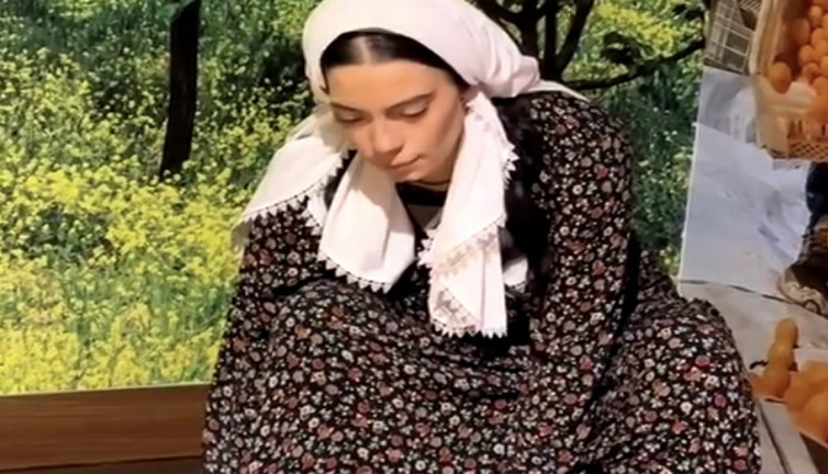 Balmumu heykelinin gerçekçiliği gençleri şaşkına çevirdi