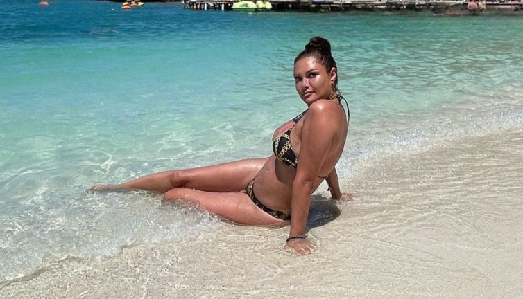 Rafet El Roman'ın eski eşi Tuğba Altıntop estetiğin dibine vurdu. O artık bambaşka biri oldu