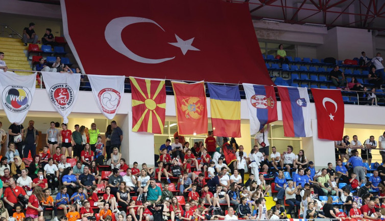 Türkiye 2 sıra daha düştü