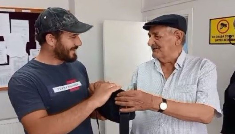 Para dolu çantayı sahibine verdi