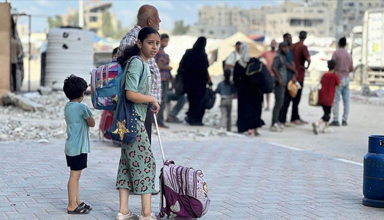 İsrail, bir bölgede daha Filistinlileri sürgün ediyor