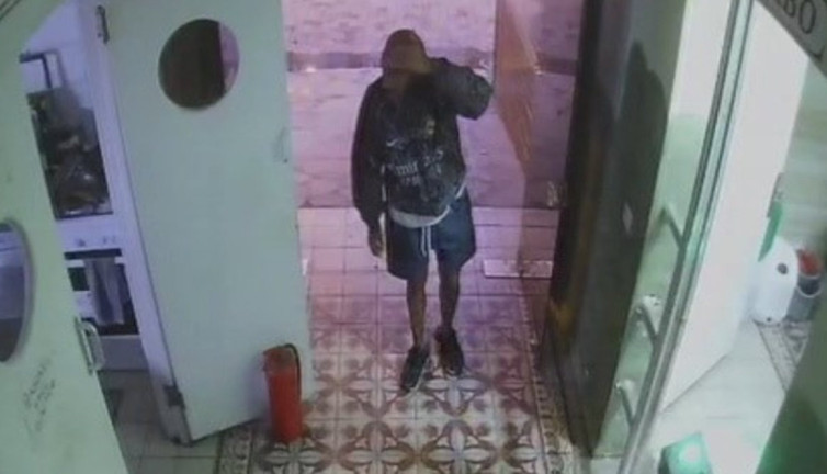 Vicdansız hırsız SMA hastası Kıvanç bebek için para toplanan kumbarayı çaldı